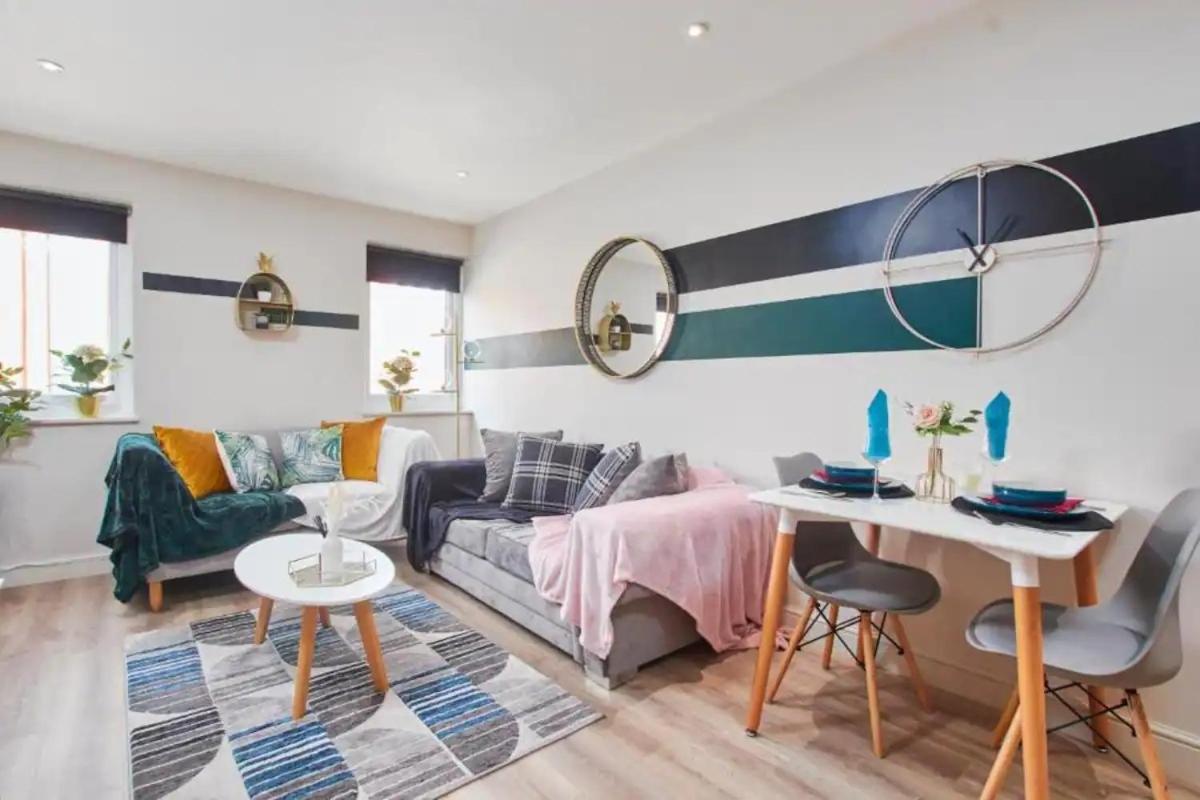 Beautiful 1 Bedroom Flat In Leeds - Sleeps 4 Exterior photo